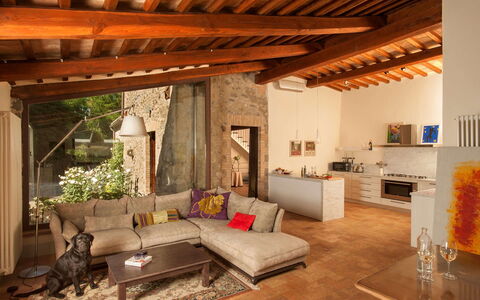 Villa Collombroso: Meubilair, Interieur Ontwerp, Flooring, Muur, Bankstel, Hout, Verdieping, Plafond, Woonkamer, Kamer