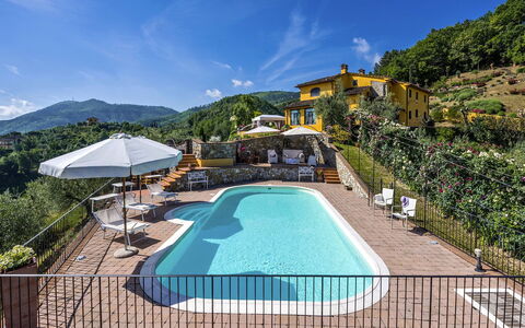 Villa delle Rose: Heuvel, Bergketen, Heuvel Station, Vallei, Zwembad, Dorp, Ridge, Badplaats, Eco Hotel, Bergdorp