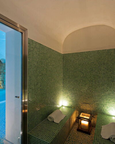 Villa Moresca: Flooring, Verdieping, Samengesteld Materiaal, Zwembad, Tegel, Plafond, Toevlucht, Hotel, Ontwerp, Bad