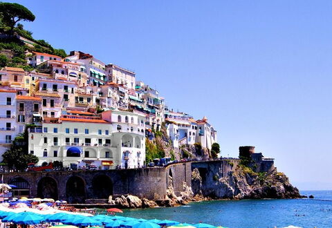 Casa Amalfitana: Blauw, Zomer, Kust, Kust En Oceanic Landvormen, Zee, Toeristische Attractie, Strand, Oceaan, Badplaats