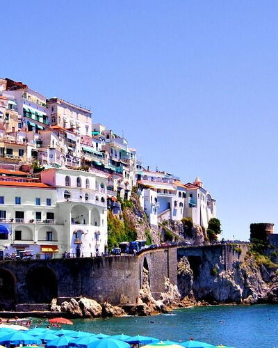 Casa Amalfitana: Blauw, Zomer, Kust, Kust En Oceanic Landvormen, Zee, Toeristische Attractie, Strand, Oceaan, Badplaats