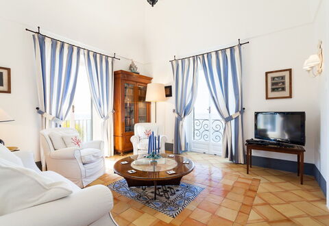 Casa Bellevue: Meubilair, Interieur Ontwerp, Flooring, Verdieping, Woonkamer, Stoel, Kamer, Plafond, Tafel, Bankstel