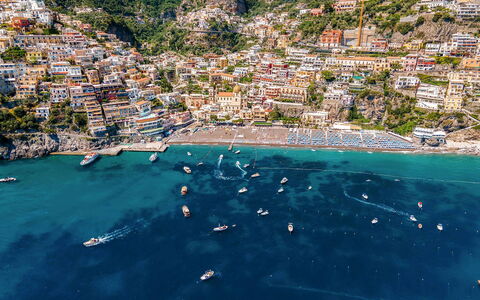 Casa Palazzo: Zwemwater, Kust, Zee, Zomer, Kust En Oceanic Landvormen, Boot, Strand, Toeristische Attractie, Oceaan, Watercraft