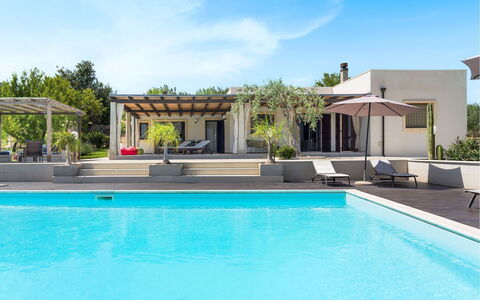 Villa Almond: Zwembad, Toevlucht, Buitenmeubels, Samengesteld Materiaal, Eco Hotel, Landgoed, Schaduw, Vrije Tijd, Villa, Hacienda