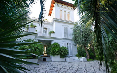 Villa Correale: Huis, Woongebied, Toevlucht, Landgoed, Herenhuis, Hacienda, Balkon, Villa, Schaduw