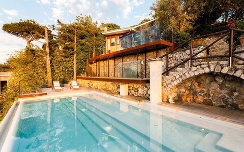 Villa Davide: Zwembad, Toevlucht, Samengesteld Materiaal, Eco Hotel, Landgoed, Hacienda, Hotel, Thermae, Villa, Trap