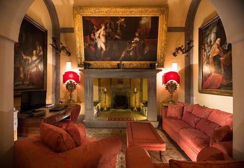 Palazzo Santa Croce: Meubilair, Interieur Ontwerp, Flooring, Plafond, Verlichting, Verdieping, Fotolijst, Lichte Inrichting, Kamer, Woonkamer