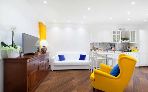 Villa del Saraceno: Meubilair, Interieur Ontwerp, Flooring, Verdieping, Bankstel, Hout, Tafel, Plafond, Kamer, Woonkamer