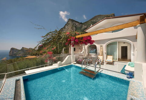 Villa delle Sirene: Zwembad, Toevlucht, Kust En Oceanic Landvormen, Kust, Eco Hotel, Vrije Tijd, Villa, Landgoed, Hacienda, Badplaats