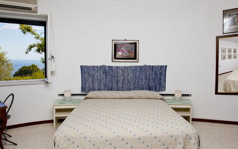 Villa Ettore: Slaapkamer, Bedding, Laken, Bed, Appartement, Bed Frame, Huis, Hotel, Linens, Hoofdkussen