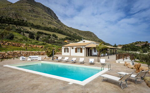 Villa Gea: Landgoed, Eco Hotel, Vakantie, Toevlucht, Villa, Boerderij, Zwembad