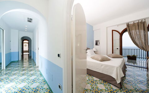 Villa Heart: Flooring, Interieur Ontwerp, Verdieping, Kamer, Plafond, Slaapkamer, Hotel, Toevlucht, Beits, Houten Vloer