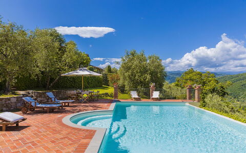 Villa Il Castagno: Blauw, Zwembad, Eco Hotel, Hacienda, Boerderij, Villa, Landscaping, Toevlucht