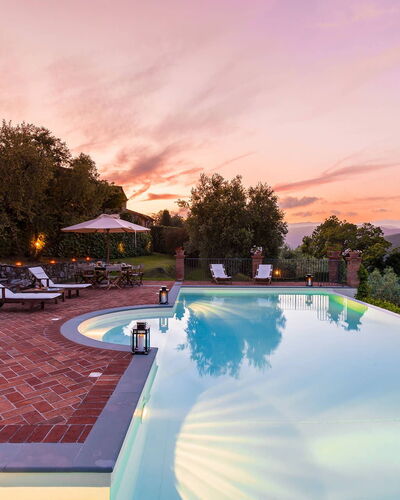 Villa Il Castagno: Zwembad, Landschap, Toevlucht, Schemer, Eco Hotel, Landgoed, Hacienda, Avond, Villa, Boerderij