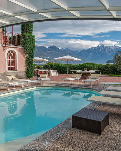 Villa Meridiana: Heuvel, Bergketen, Tuin, Toevlucht, Landgoed, Zwembad, Vallei, Heuvel Station, Eco Hotel, Alpen