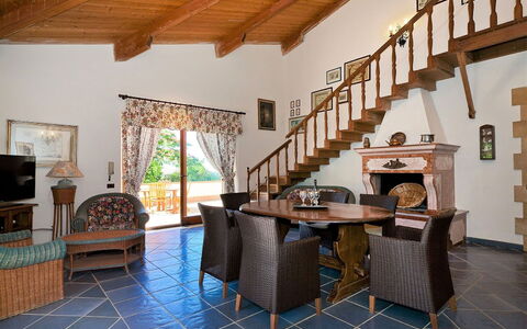 Villa Lo Capo: Meubilair, Flooring, Interieur Ontwerp, Hout, Verdieping, Stoel, Tafel, Plafond, Bankstel, Woonkamer