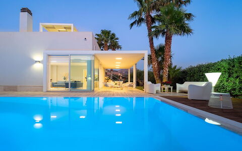 Villa Rossini: Blauw, Zwembad, Toevlucht, Eco Hotel, Buitenmeubels, Thermae, Villa, Hotel, Schaduw
