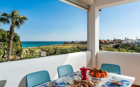 Ippocampo: Toevlucht, Appartement, Schaduw, Stoel, Eco Hotel, Buitenmeubels, Balkon, Hotel, Villa
