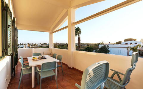 Ninfa: Meubilair, Appartement, Verdieping, Huis, Stoel, Toevlucht, Schaduw, Buitenmeubels, Balkon, Keuken En Eettafel