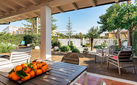 Stella Marina: Meubilair, Buitenmeubels, Tuin, Huis, Woongebied, Schaduw, Stoel, Bloempot, Land Lot