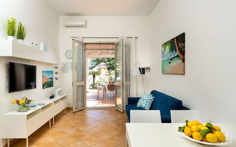 Stella Marina: Interieur Ontwerp, Flooring, Meubilair, Verdieping, Kamer, Appartement, Huis, Woonkamer, Plafond, Bankstel