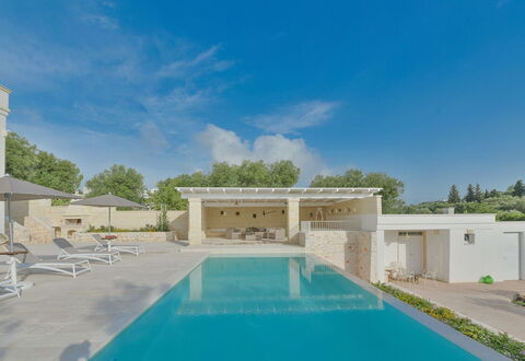Masseria Ostuni: Landgoed, Beton, Zwembad, Schaduw, Villa, Tegel