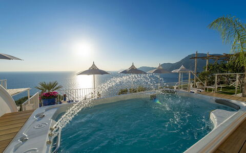 Villa Melissa: Zwembad, Toevlucht, Buitenmeubels, Vrije Tijd, Zee, Vakantie, Paraplu, Eco Hotel, Balkon, Hotel