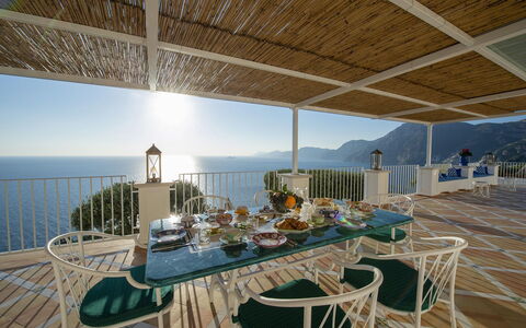 Villa Melissa: Meubilair, Tafel, Toevlucht, Stoel, Keuken En Eettafel, Zee, Eetkamer, Kust, Balkon, Eco Hotel