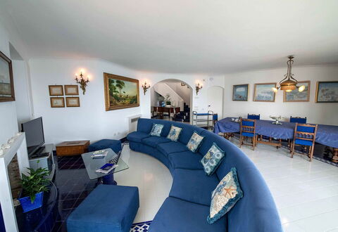 Villa Grazia: Meubilair, Interieur Ontwerp, Bankstel, Flooring, Verdieping, Tafel, Plafond, Woonkamer, Kamer, Verlichting