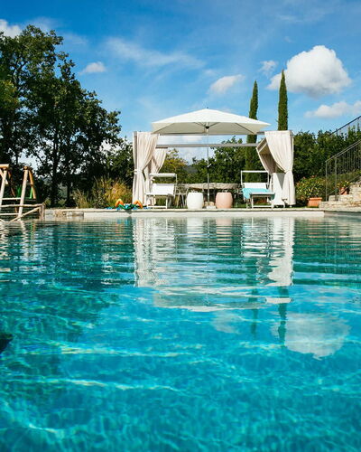 Villa Torre del Chianti: Zwembad, Toevlucht, Buitenmeubels, Paraplu, Ligstoel, Landgoed, Eco Hotel, Vrije Tijd, Villa, Hacienda