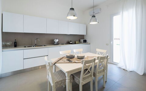 Villa Emma: Interieur Ontwerp, Meubilair, Flooring, Hout, Keuken, Plafond, Verdieping, Countertop, Kamer, Verlichting