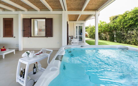 Villa Sea Star: Toevlucht, Vrije Tijd, Buitenmeubels, Schaduw, Eco Hotel, Stoel, Outdoor Structuur, Zwembad, Villa, Landgoed