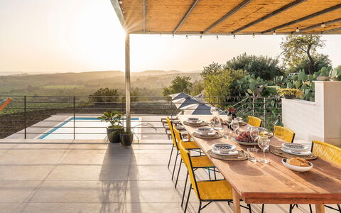 Villa Arcobaleno: Meubilair, Buitenmeubels, Stoel, Tafel, Keuken En Eettafel, Buitentafel, Restaurant, Patio, Schaduw, Eetkamer