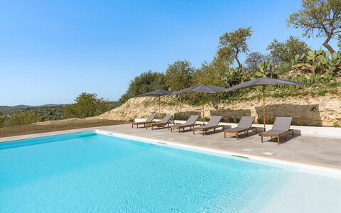 Villa Arcobaleno: Blauw, Zwembad, Buitenmeubels, Toevlucht, Eco Hotel, Villa