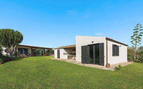 Villa Arcobaleno: Lucht, Huis, Huis, Land Lot, Dak, Verblijf, Landgoed, Deur, Schaduw, Boerderij