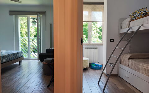 Casa Nadia: Meubilair, Interieur Ontwerp, Flooring, Verdieping, Hout, Slaapkamer, Houten Vloer, Kamer, Huis, Bed