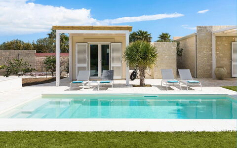 Villa Doddi: Zwembad, Toevlucht, Samengesteld Materiaal, Buitenmeubels, Schaduw, Eco Hotel, Landgoed, Villa, Outdoor Structuur, Ligstoel