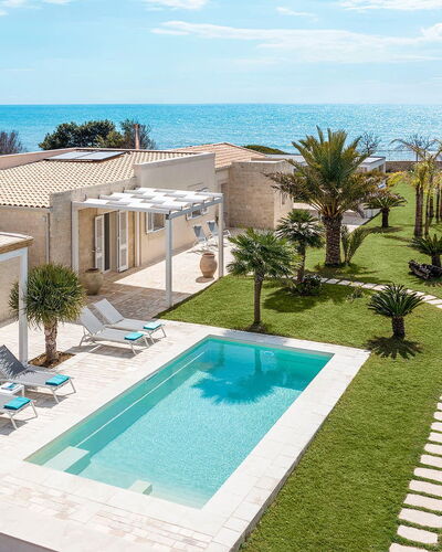 Villa Doddi: Zwembad, Toevlucht, Landgoed, Eco Hotel, Villa, Schaduw, Herenhuis, Vrije Tijd, Buitenmeubels