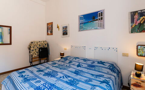 Milena: Meubilair, Interieur Ontwerp, Slaapkamer, Appartement, Kamer, Laken, Bed, Bedding, Fotolijst, Linens