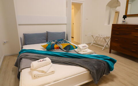 Penelope'S House Centro Storico: Meubilair, Interieur Ontwerp, Flooring, Verdieping, Hout, Slaapkamer, Kamer, Bed, Textiel, Appartement