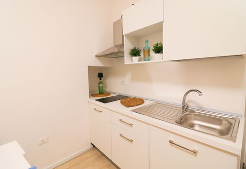 Penelope'S House Centro Storico: Interieur Ontwerp, Keuken, Countertop, Hout, Flooring, Toestel Van De Keuken, Cabinetry, Verdieping, Major Appliance, Kamer