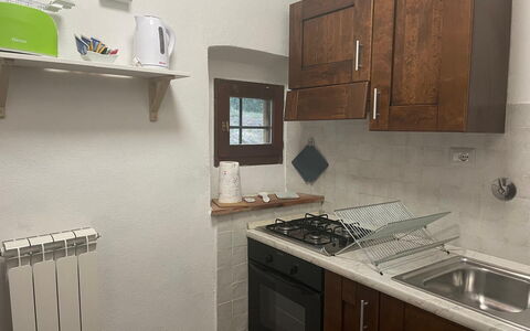 Borgo Antico, Pool, Barberino del Mugello: Toestel Van De Keuken, Keuken, Major Appliance, Countertop, Hout, Gootsteen, Fornuis, Flooring, Cabinetry, Huishoudapparatuur