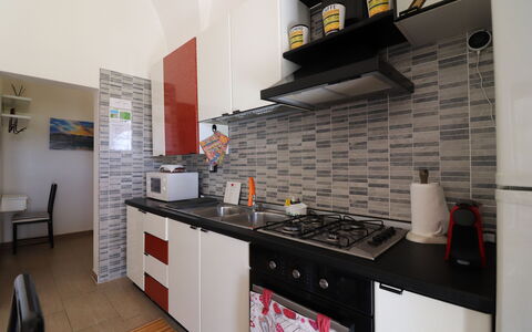 Galene'S Home: Keuken, Toestel Van De Keuken, Major Appliance, Countertop, Flooring, Interieur Ontwerp, Meubilair, Fornuis, Verdieping, Cabinetry