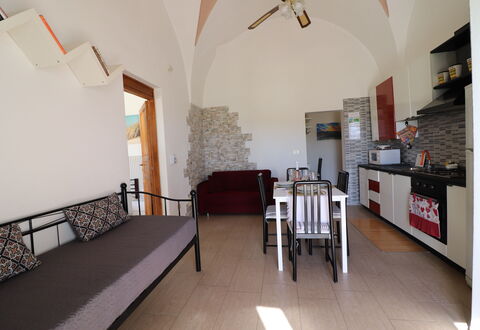 Galene'S Home: Meubilair, Flooring, Verdieping, Stoel, Keuken En Eettafel, Koffietafel, Beits, Buitenmeubels, Woonkamer