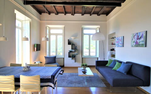 Bellavista Dimora Storica Vista Lago: Meubilair, Interieur Ontwerp, Flooring, Verdieping, Muur, Hout, Plafond, Kamer, Woonkamer, Verlichting