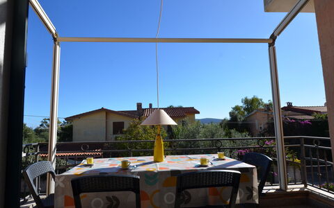 Appartamento Agrustos, Wifi, Ac: Meubilair, Stoel, Schaduw, Buitenmeubels, Outdoor Structuur, Glas, Buitentafel, Balkon, Kamerplant, Veranda