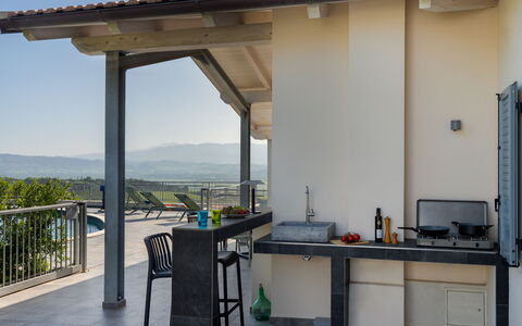 Villa Ombrone: Meubilair, Stoel, Schaduw, Buitenmeubels, Outdoor Structuur, Keuken En Eettafel, Keuken, Countertop, Pergola, Veranda