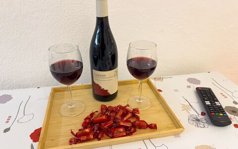 Studio Piccolo al Verticale - Levanto: Fles, Voedsel, Tableware, Rode Wijn, Wijn, Glaswerk, Wijnfles, Ingrediënt