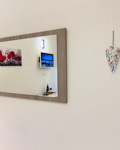 Studio Piccolo al Verticale - Levanto: Muur, Interieur Ontwerp, Fotolijst, Kamer, Spiegel, Woonkamer, Verf, Moderne Kunst, Gips