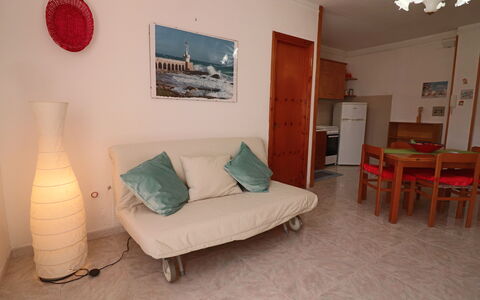 Myriam: Meubilair, Flooring, Interieur Ontwerp, Verdieping, Kamer, Appartement, Woonkamer, Bankstel, Stoel